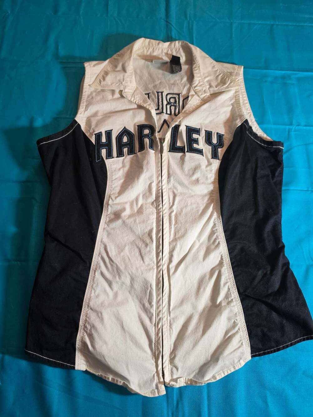 Harley-Davidson Sleeveless Zip-Front Shirt Vest with Winged Star Back, Size L